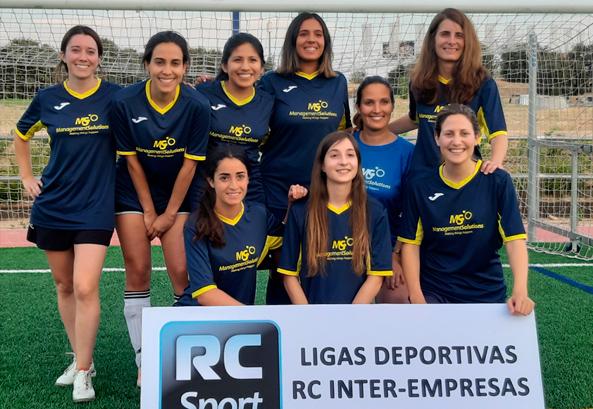 Management Solutions logra el subcampeonato en un torneo interempresas de fútbol 7 femenino